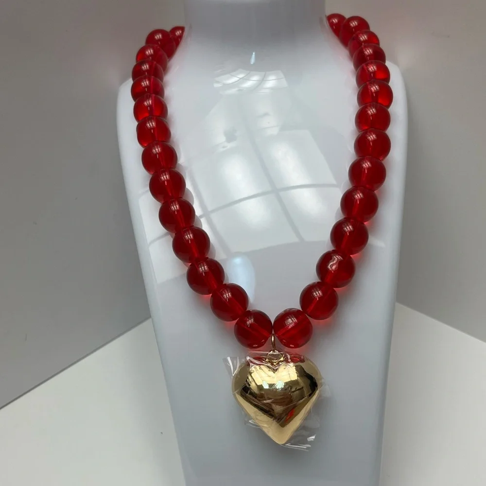 NWT ⚜️♥️⚜️ Piper K Gorgeous Red Beaded Glass Necklace - Picture 12 of 15